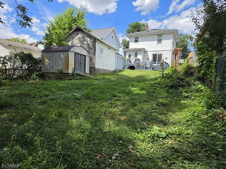 Listing photo 5