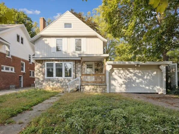 343 Garfield Ave NW, Grand Rapids, MI 49504