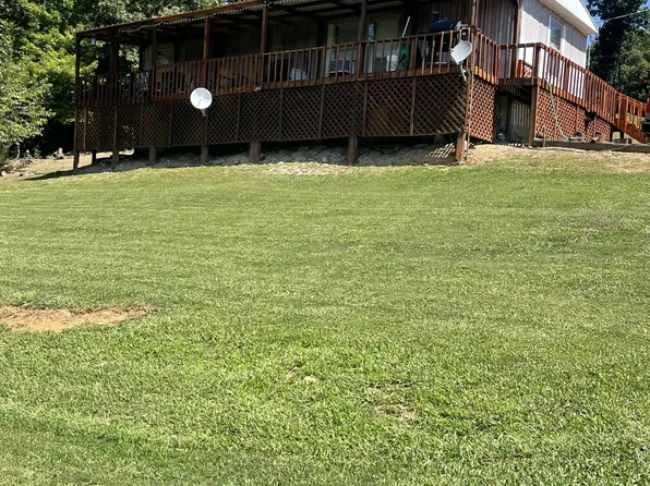 1553 Mayflower Ln, Dandridge, TN 37725