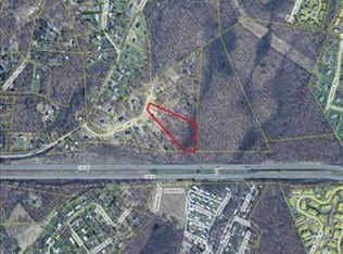 8 Tree Line Dr, Wappingers Falls, NY 12590