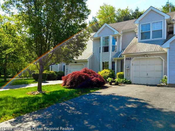 262 Daffodil Dr, Freehold, NJ 07728