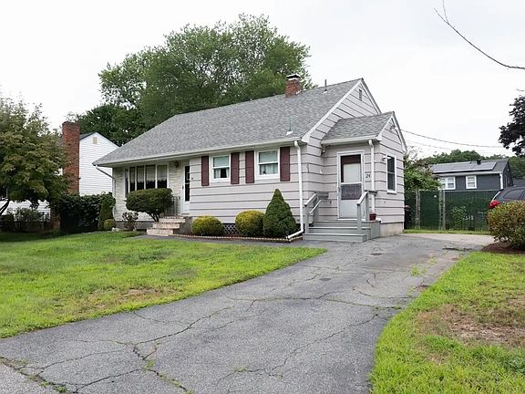 2nd image of 24 Hanson St