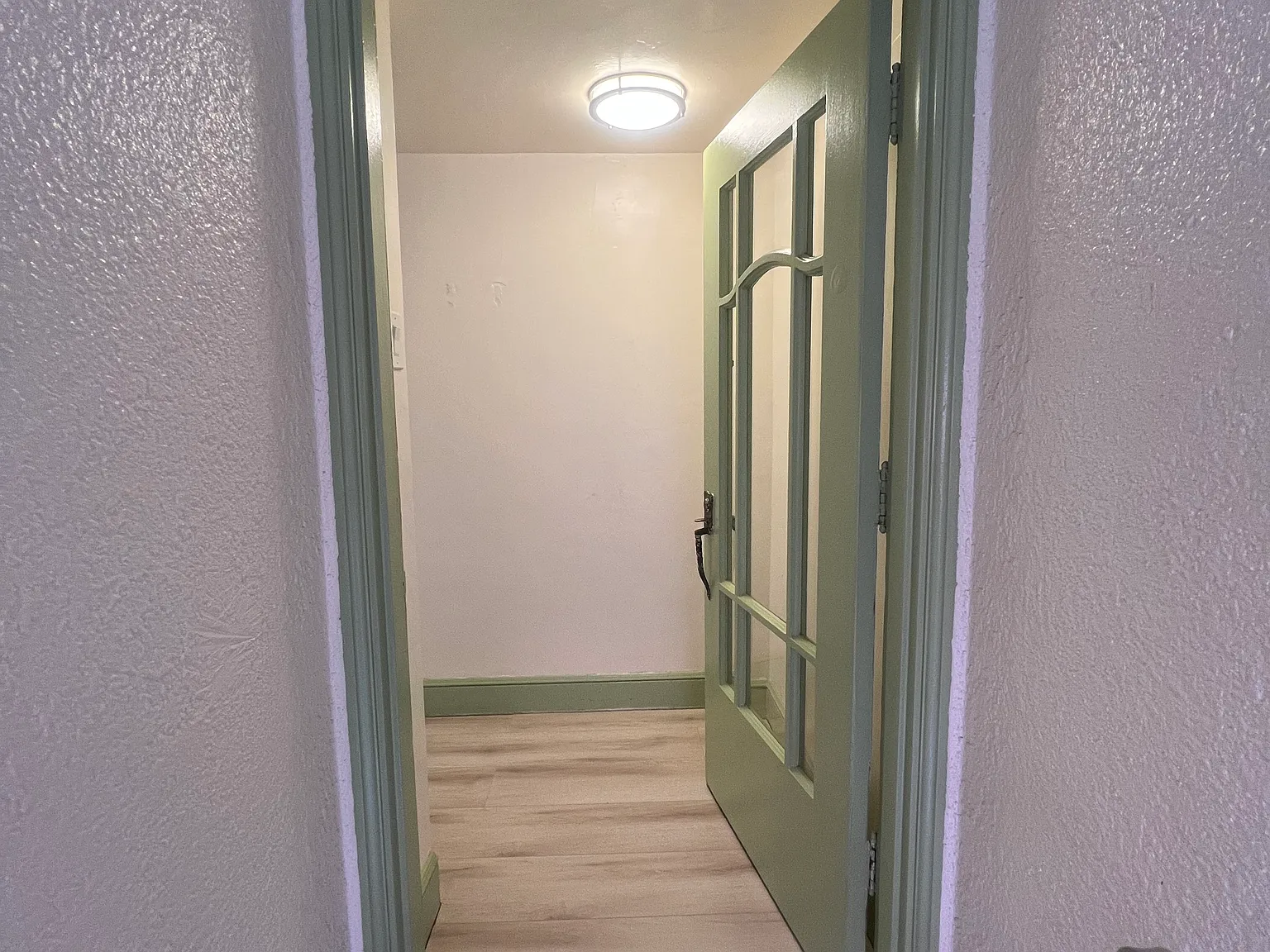 2 bed, $2,800 — Photo 1