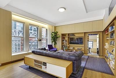 2nd image of 138 Nassau St #10B