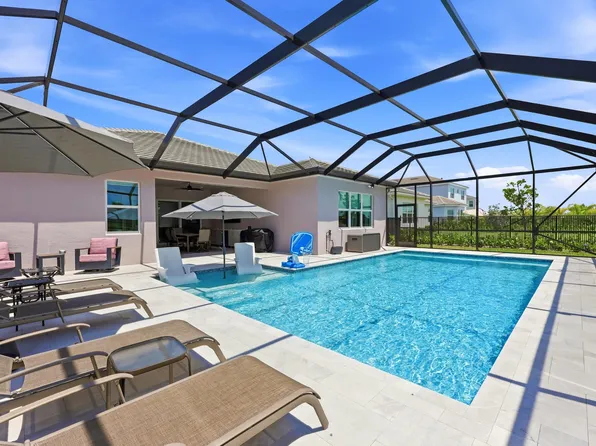 15264 Wildwood Circle, The Acreage, FL 33470