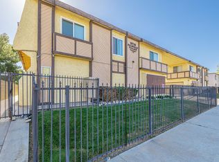 38710 10th St E APT 3, Palmdale, CA 93550