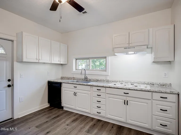 311 Abbeville Ave NE — Photo 9