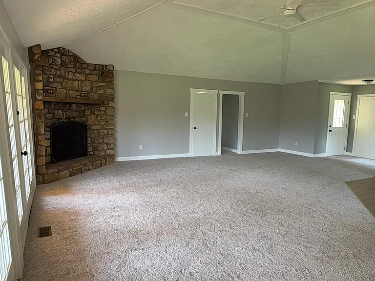 9459 Piney Mountain Rd — Photo 5