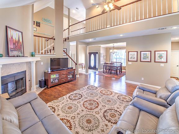 4th image of 2571 Palm Shores Blvd