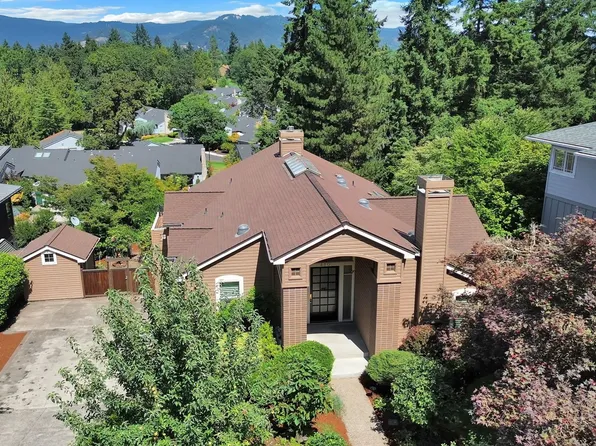 410 Spyglass Dr, Eugene, OR 97401