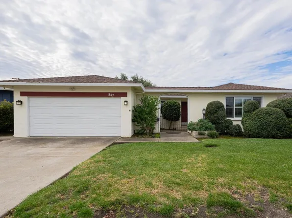 847 Saint Ann Dr, Salinas, CA 93901