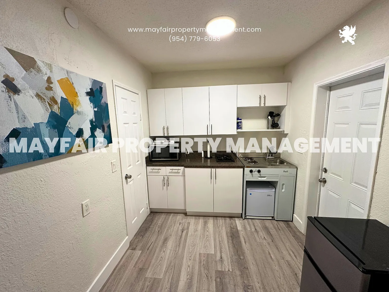 421 Sunset Drive - 5 — Photo 4