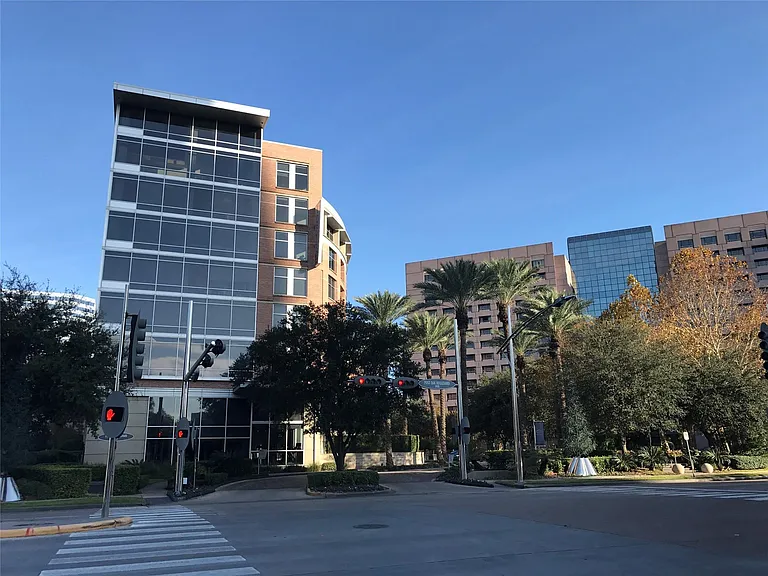 1901 Post Oak Blvd #3507 — Photo 3