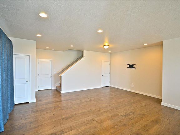 3rd image of 3486 W Waterbury Dr