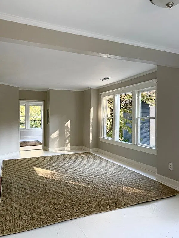 2 bed, 1.0 bath, 1200 sqft, $2,200 — Photo 2