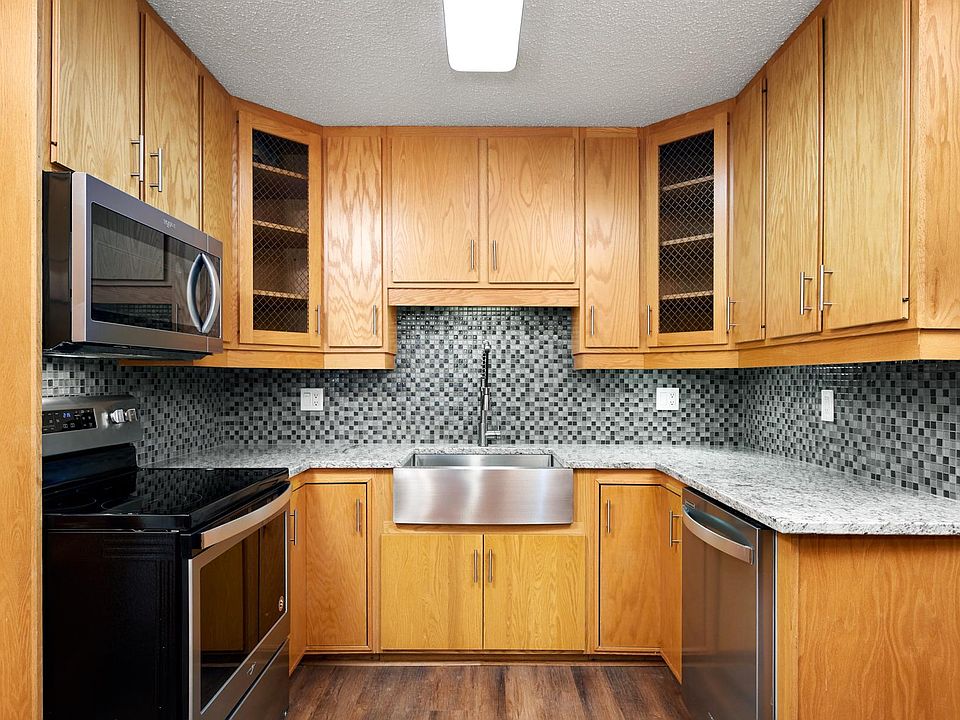 1st image of 1314 Marquette Ave #1441535