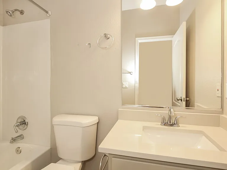 8713 N 58th Ln — Photo 17
