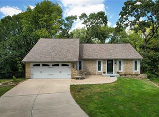 8112 Hauser Dr, Lenexa, KS 66215