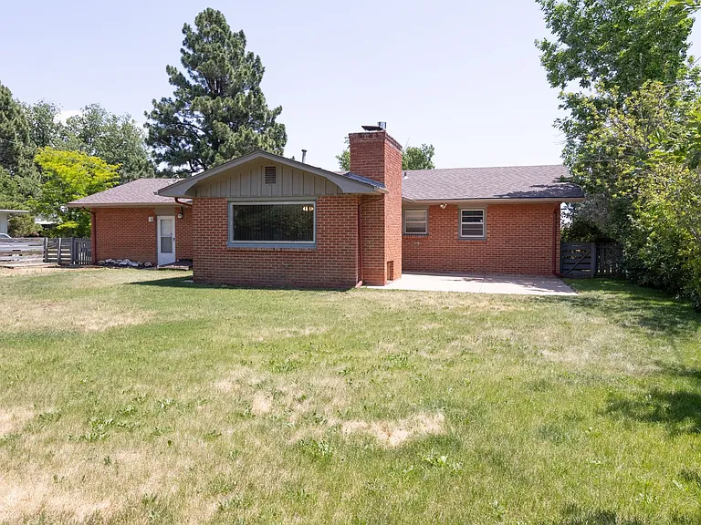 822 Orion Dr — Photo 4