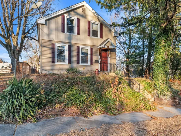 15 South Street, Windsor Locks, CT 06096