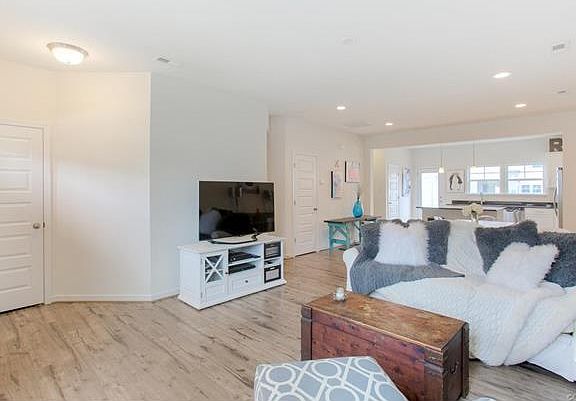 4th image of 10627 Marions Pl Unit 10627