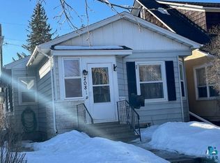 208 9th St S, Virginia, MN 55792