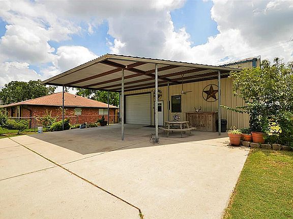 3rd image of 3018 Cile St