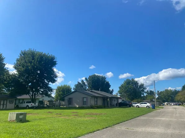 268 Bartlett Dr, Mitchell, IN 47446