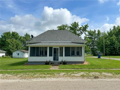 302 E Van Buren St, Paris, IL, 61944
