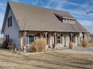 5297 Grant Rd, Morrisville, MO 65710