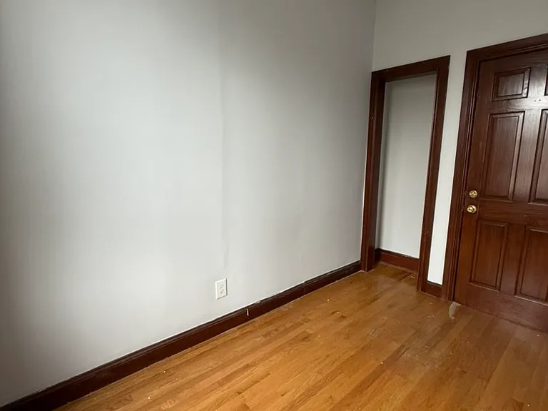 100 Cornelia St #3 — Photo 9