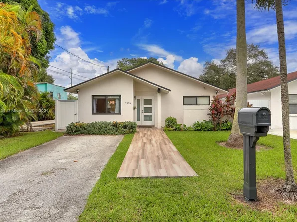 2305 SW 62nd Ct, Miami, FL 33155