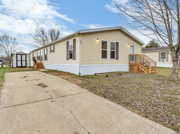 458 Halwick, Temperance, MI 48182