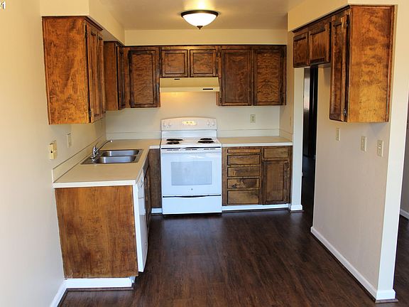 5th image of 619 SE 121st Ave APT 26