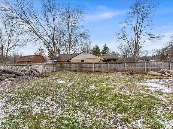 4th image of 7320 Avon Belden Rd