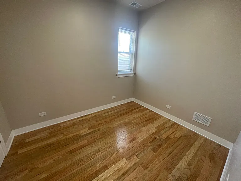 6342 S Elizabeth St #2 — Photo 3