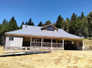 3915 Fox Spring Rd, Garberville, CA 95542