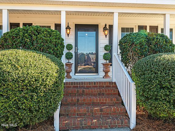 2nd image of 2405 Trace Court