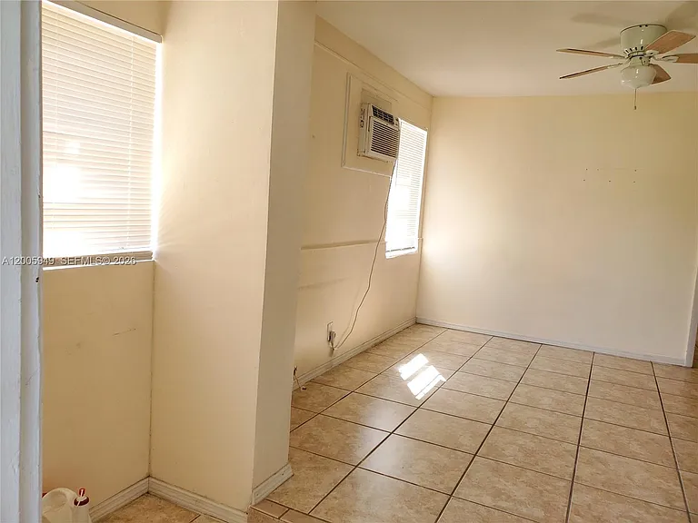 2114 McKinley St #A — Photo 4