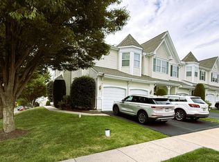 240 Honey Hollow Ln, Chalfont, PA 18914