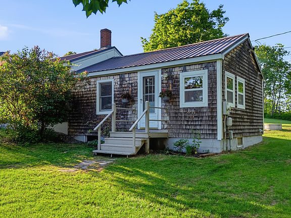 3rd image of 373 Church Hill Road