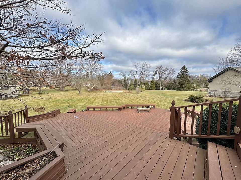2nd image of 600 Ahlstrand Rd