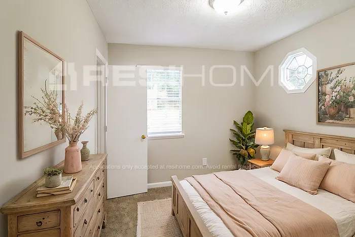 2084 Charles Cudd Ct — Photo 10