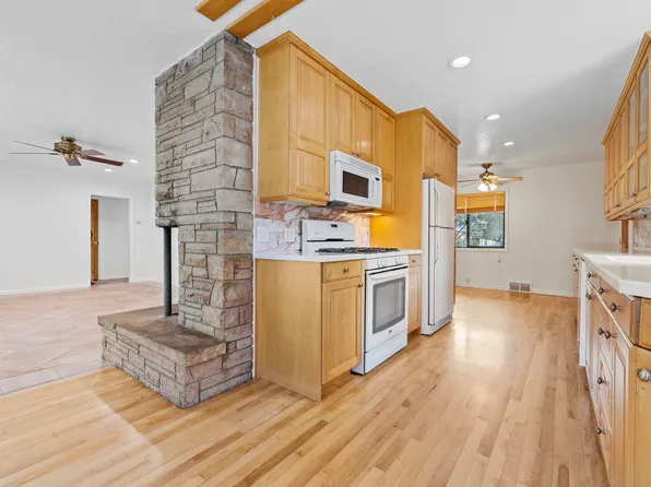 1887 E 4675 S, Salt Lake City, UT 84117