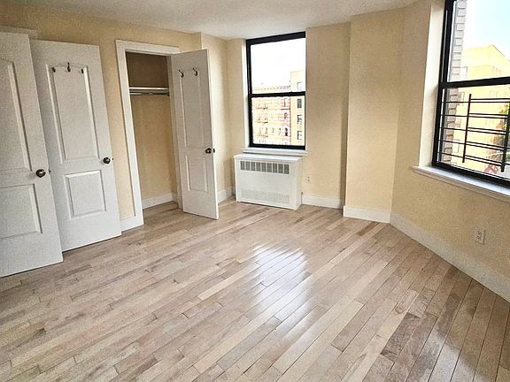 2nd image of 4101 Broadway #5G