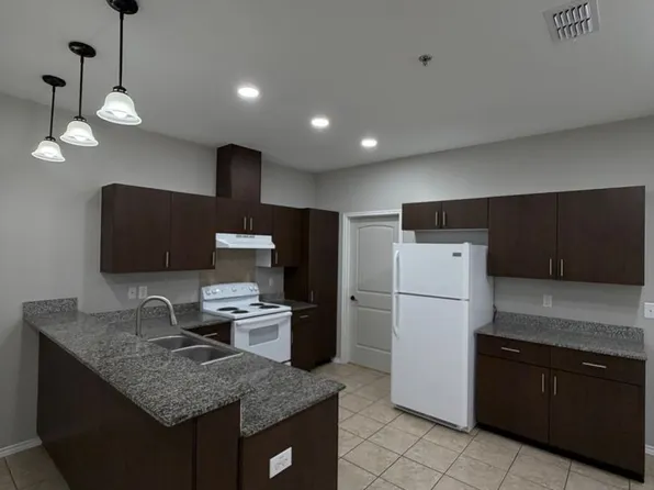 201 S 5th St #116, Hidalgo, TX 78557