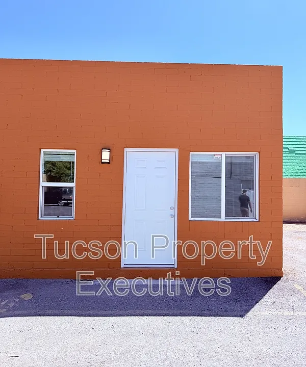 2411 S 6th Ave #16