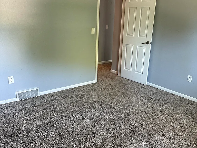 1537 Clearbrook Rd NW — Photo 11