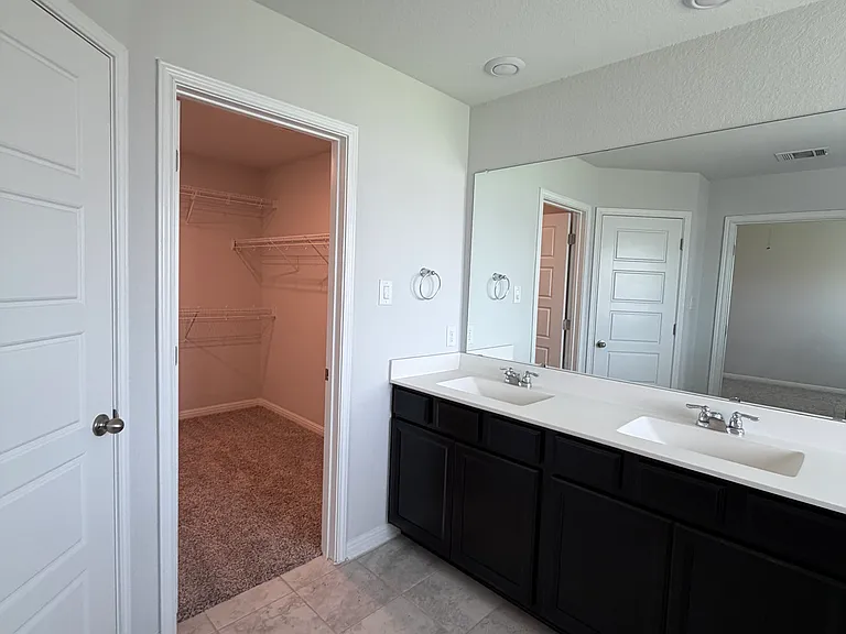 4917 Drovers Path St — Photo 24