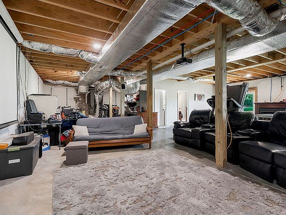 23rd image of 5931 Buffalo Valley Rd